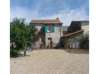 Old cottage with massive garden area.