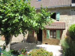 Lovely Character House, Many Features