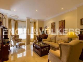 Amazing luxury apartment in center of..
