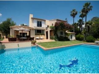 Villa for sale in Benahavis, Malaga