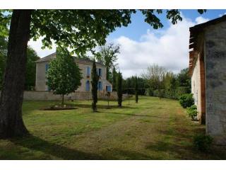3 bedroom House For Sale: 33000 BORDEAUX