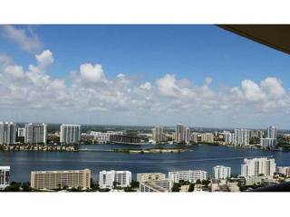 4 bedroom Flat For Sale: 17555 COLLINS..