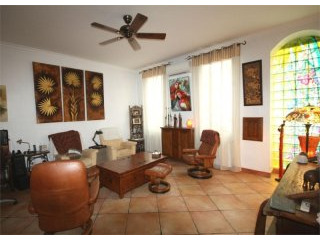 Superb Town House Split Into 3..
