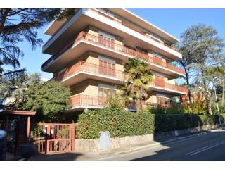 APARTMENT SITUATED IN THE GREEN