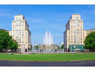 Central Berlin apartments: Buy a piece..