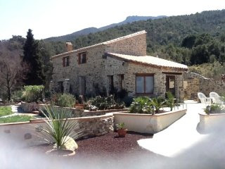 Tastefully Restored Stone Mas, Laroque..