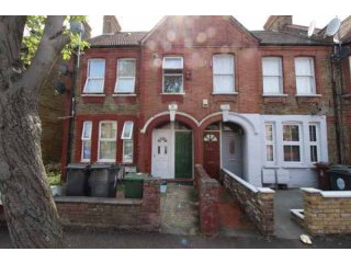 2 bedroom, Flat house for sale