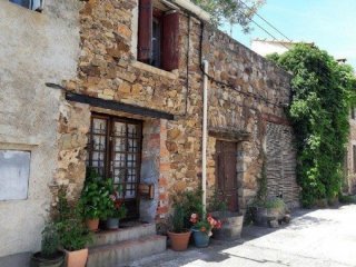 Fully-Furnished Stone House,Terrace..