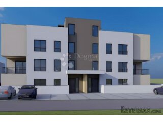 URBANA MODERNA NOVOGRADNJA BLIZU MARINE