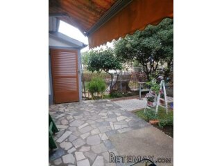 Poreč, stan od 68 m2 sa vrtom na lijepoj lokaciji