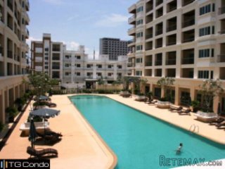 Pattaya PLATINUM SUITES CONDO Apartment for Sale, 2..