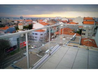 3 Bedrooms Flat For Sale - Porto