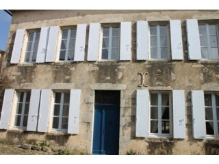 Exclusive listing*Magnificent formal..