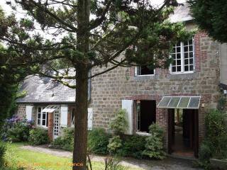 Lovely Country House Larchamp - Terra..