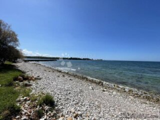 UMAG OKOLICA, VIKEND PARCELA BLIZU MORA
