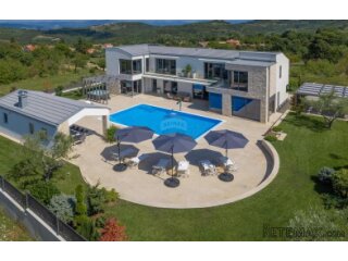 Motovun, Istra - luksuzna moderna villa 400m2