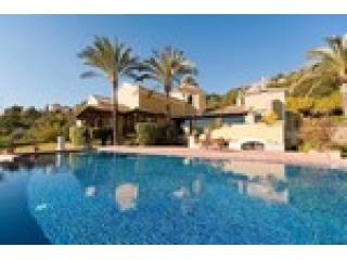 4 Bedrooms - Villa - Malaga - For Sale