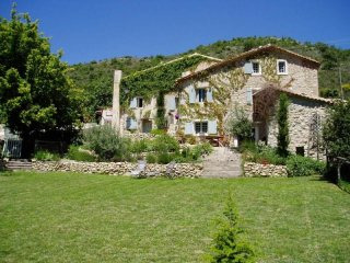 9 Bed Mas Set On 3 Hectares Of Land..