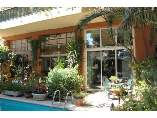 Superb Townhouse With Pool And Garage..