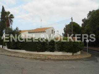 VILLA IN PLAYA FLAMENCA,WALKING..
