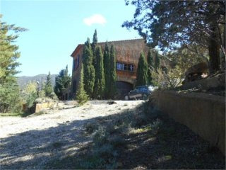 Amazing Property With Pool And Views