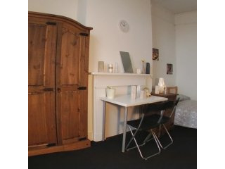 Gorgeous And Large Double Bedroom In..