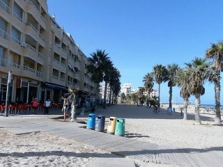 2 bedroom, 1 bathroom Apartment, (build..
