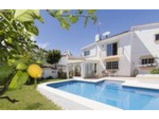 6 Bedrooms - Villa - Malaga - For Sale