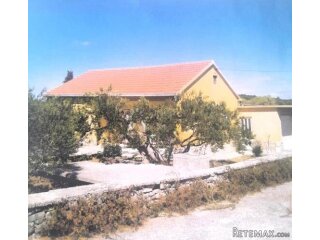 Kuća Hvar- Zastražišće 110m2 + 500m2 okučnice