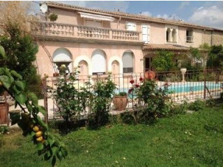 Spacious And Comfortable Renovated..