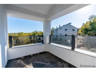 APARTMAN - PRVI KAT OTOK KRK