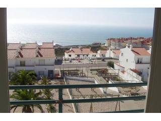 3 bedroom apartment with fantastic sea..