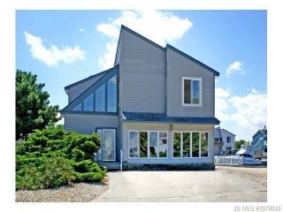 3 bedroom Flat For Sale: 108 Eliza Ln..