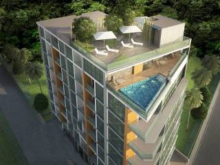 Corner-Plot Pratumnak with condo..