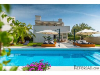 Istra, Rovinj - elegantna villa s wellnessom