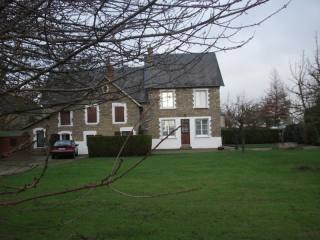 2 House Complex One of Which is Stone