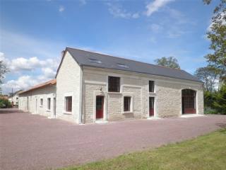 House with Two Guest Cottages