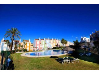 3 bedroom town house for sale