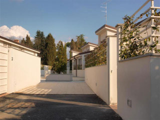 Newly Build Terraced Houses In Poggio..