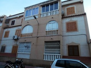 2 bedroom, 1 bathroom Apartment, (build..