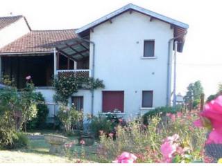Large Village House, Pretty Garden