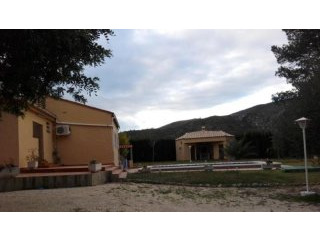 5 bedroom villa with pool (Ref. PV17011)