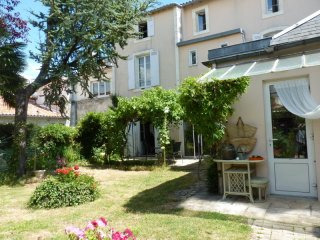 Character Stone House With Garden..