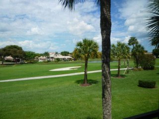 7773 Lakeside Blvd #19-6, Boca Raton..