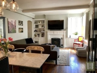 2 bedroom Apartment For Sale: 211 EAST..