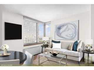 1 bedroom Apartment For Sale: 524 EAST..