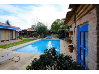 4 Bedrooms - Villa - Alicante - For Sale