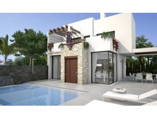 3 Bedroom 3 Bathroom Villa In Ciudad..