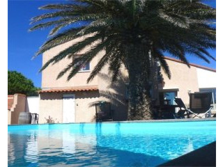 Superb Villa With Pool And Sea View