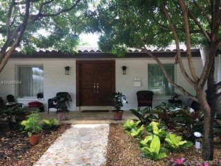 4 bedroom House For Sale: 4725 RIVIERA..